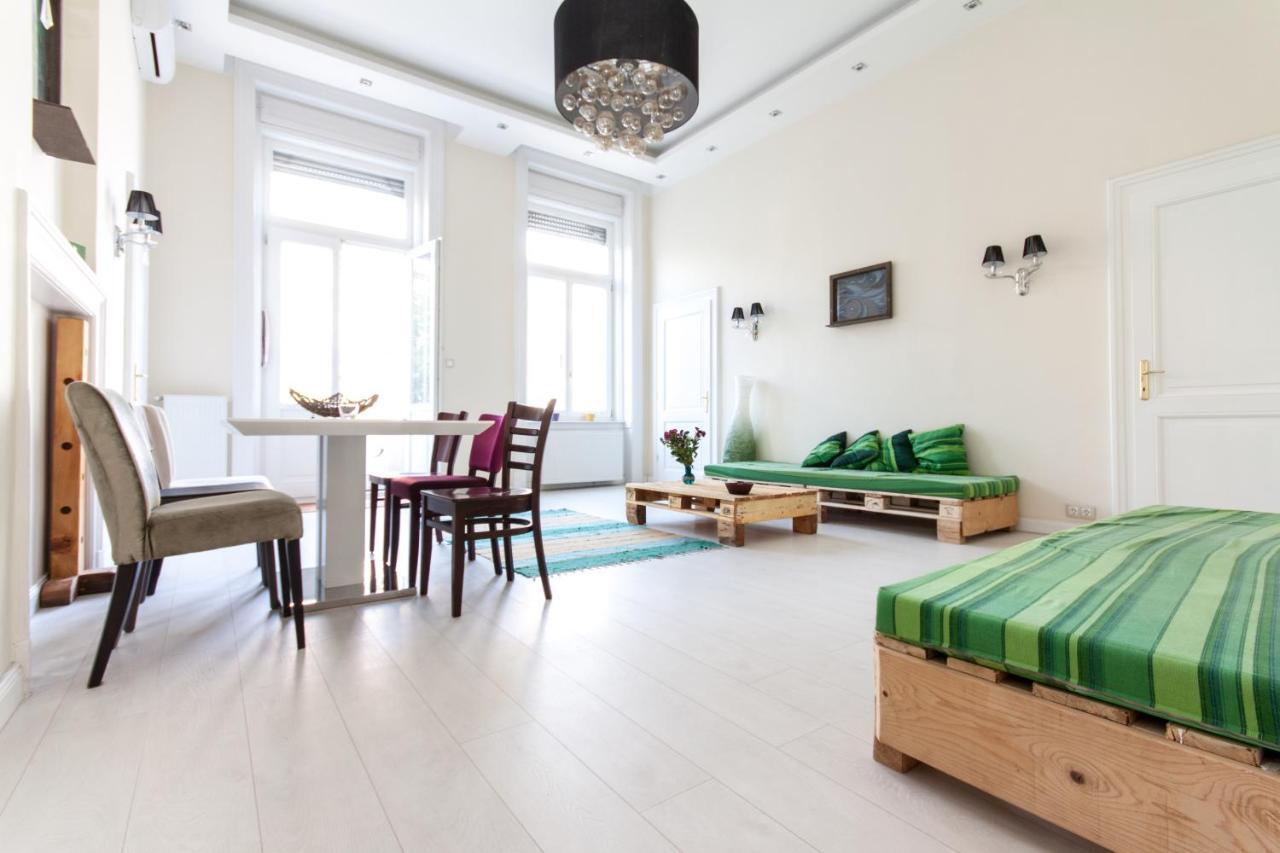 Jozsef63 Apartment Budapest Eksteriør billede